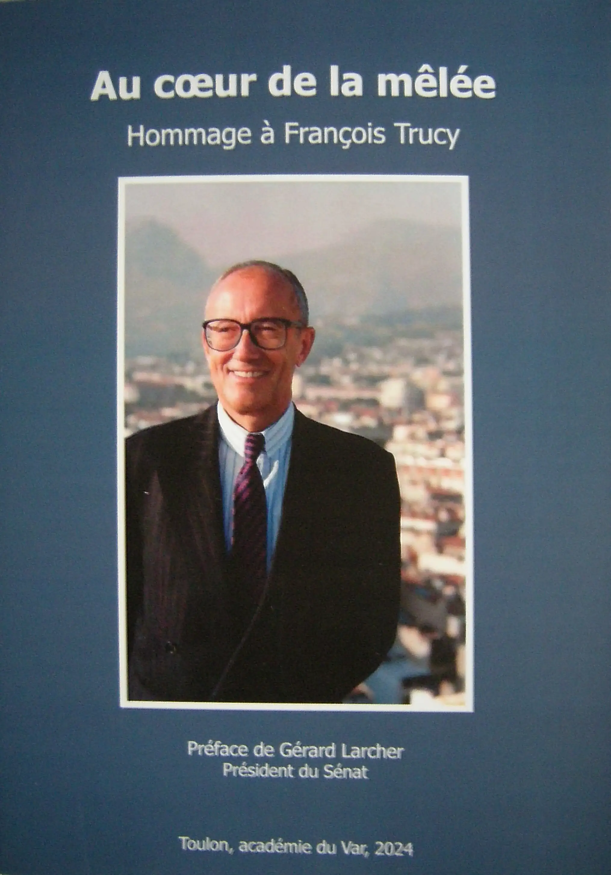 L'acad�mie du Var rend hommage � Fran�ois Trucy.